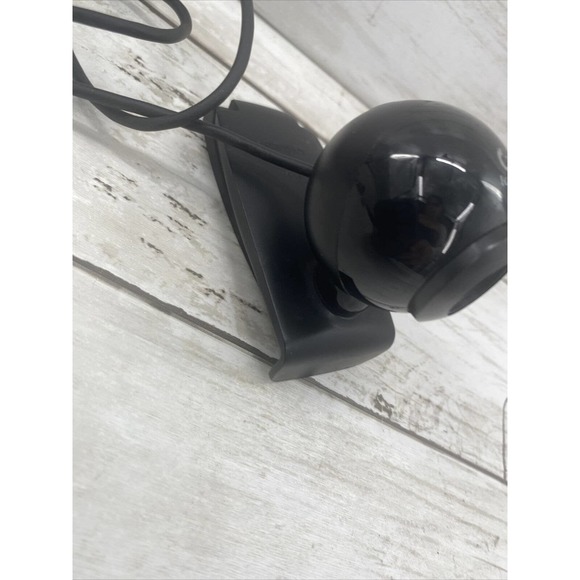 Logitech MINI Webcam Model V-U0012 (860-000237) Easy Clip-on Black - Picture 11 of 12